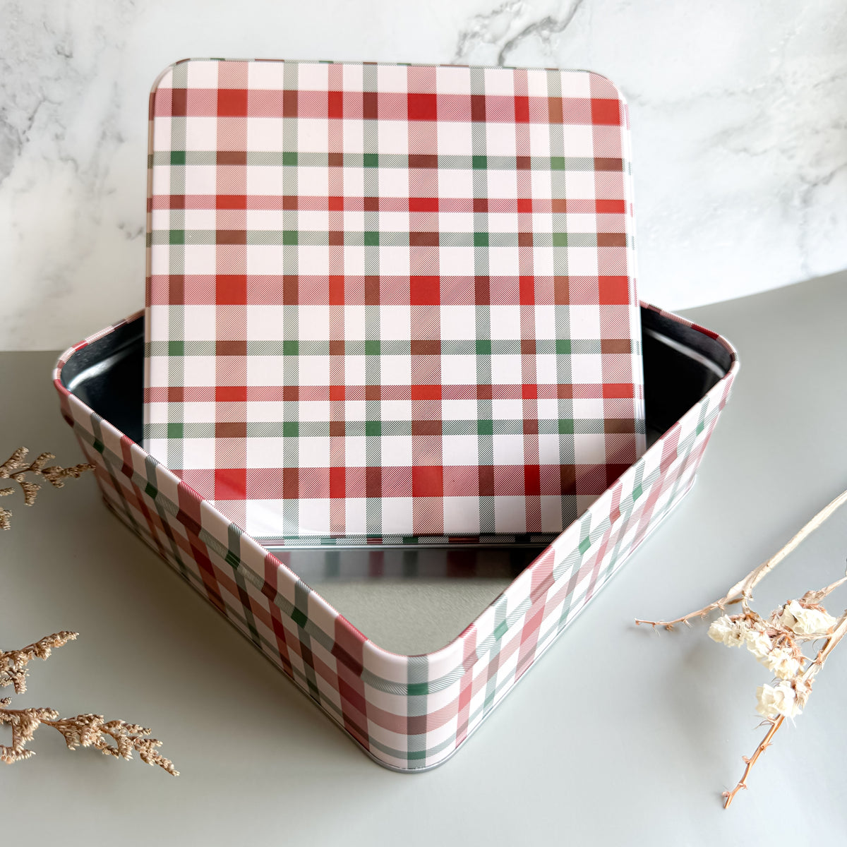 Steel Mill & Co. Holly Jolly Christmas Tin – Medium