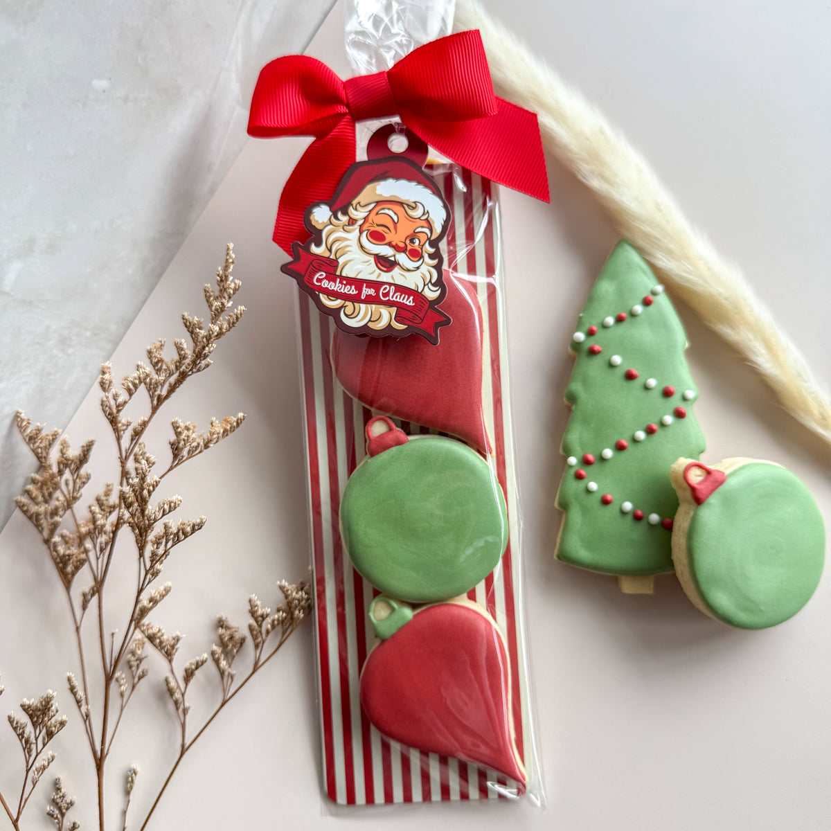 Grease resistant tall cookie backer - 2.625" x 8" (Red Stripe)  15pk